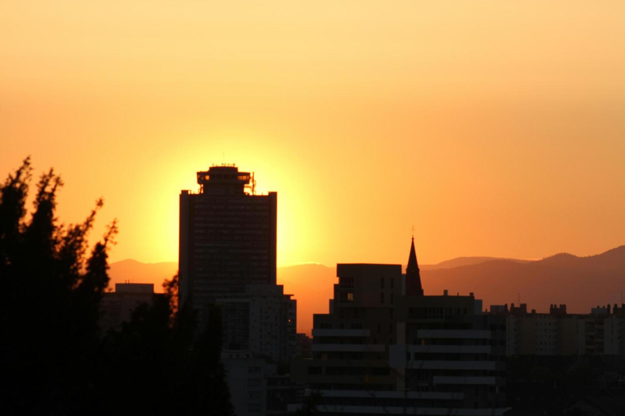 Mulhouse, Urban Family Nest Διαμέρισμα Εξωτερικό φωτογραφία
